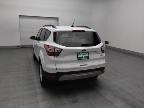 White 2018 Ford Escape SEL