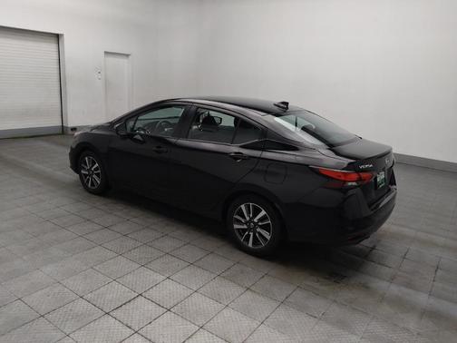 Super Black 2021 Nissan Versa 1.6 SV