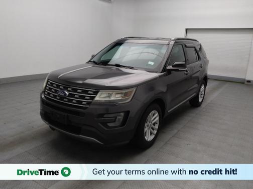 Gray 2017 Ford Explorer XLT