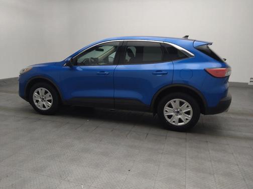 Velocity Blue Metallic 2020 Ford Escape SE