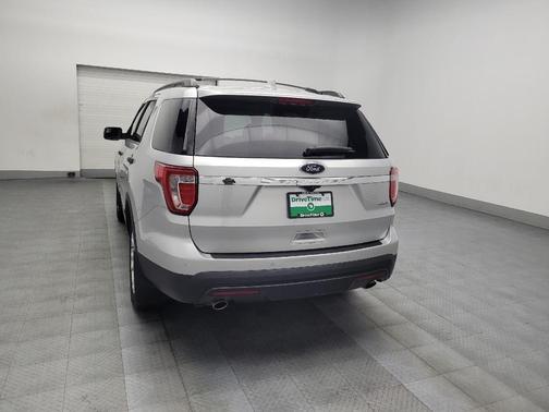 2017 Ford Explorer Base
