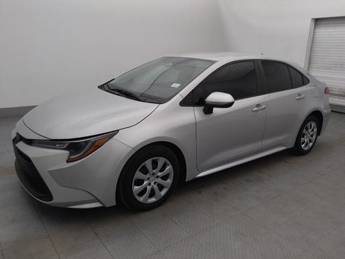 Classic Silver Metallic 2023 Toyota Corolla LE