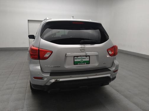 2020 Nissan Pathfinder SL 2WD