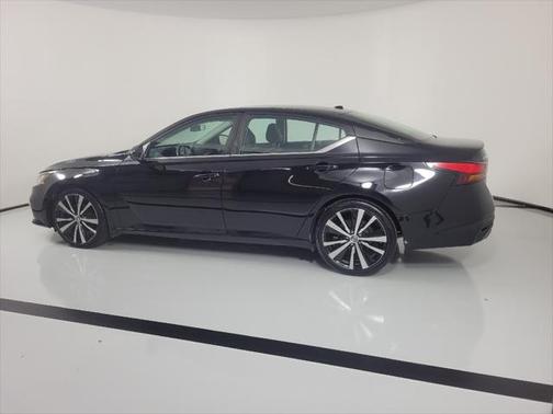 2020 Nissan Altima SR FWD
