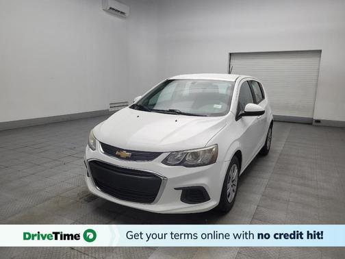 Summit White 2017 Chevrolet Sonic LT