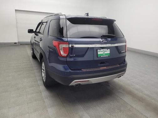 Blue Jeans Metallic 2016 Ford Explorer XLT