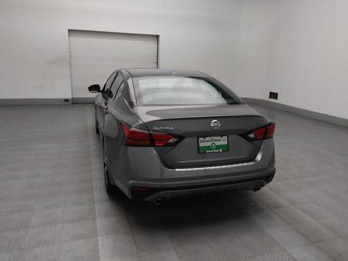2021 Nissan Altima SR FWD