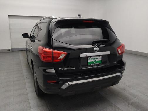 Black 2019 Nissan Pathfinder SV