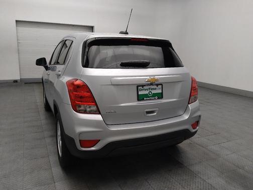 Silver Ice Metallic 2020 Chevrolet Trax LS