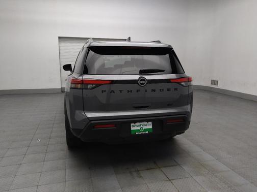 2022 Nissan Pathfinder SV 2WD