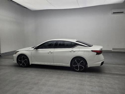 2023 Nissan Altima SR FWD