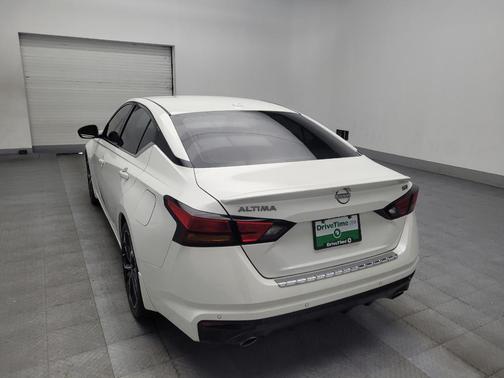 2023 Nissan Altima SR FWD