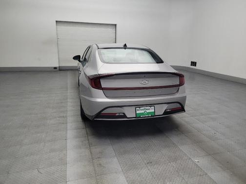 2020 Hyundai SONATA Hybrid SE