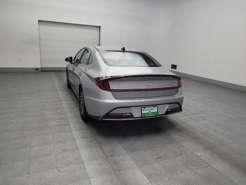 2020 Hyundai SONATA Hybrid SE
