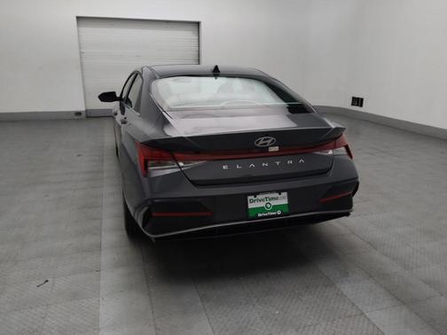 2025 Hyundai ELANTRA SEL