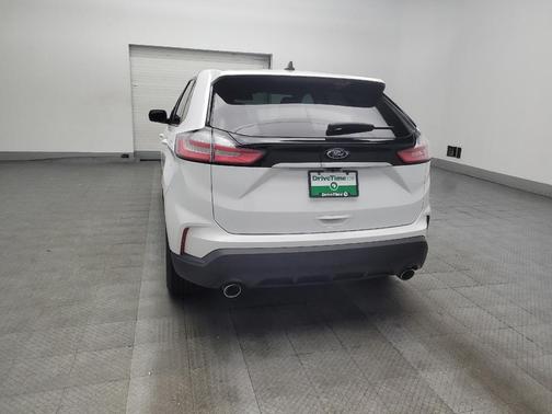 Oxford White 2019 Ford Edge SE