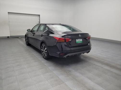 2022 Nissan Altima SR FWD