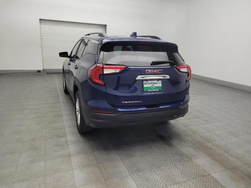 Marine Metallic 2022 GMC Terrain SLE