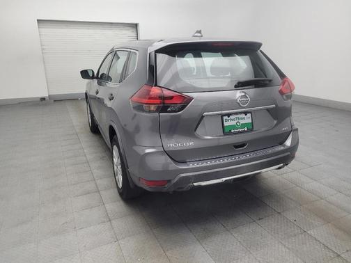 Gun Metallic 2018 Nissan Rogue S