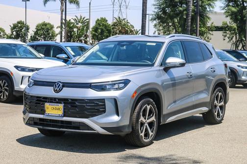 Silver 2026 Volkswagen Tiguan 2.0T SE