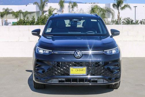 Deep Black 2026 Volkswagen Tiguan 2.0T SE R-Line Black