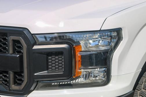 Oxford White 2019 Ford F-150 XLT