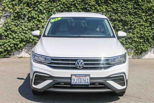 Pure White 2023 Volkswagen Tiguan 2.0T S