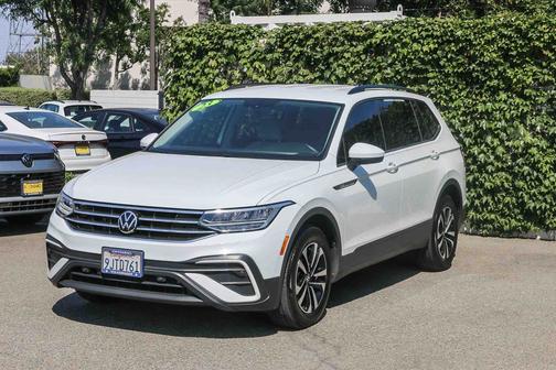 Pure White 2023 Volkswagen Tiguan 2.0T S