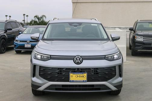 Silver 2026 Volkswagen Tiguan 2.0T SE