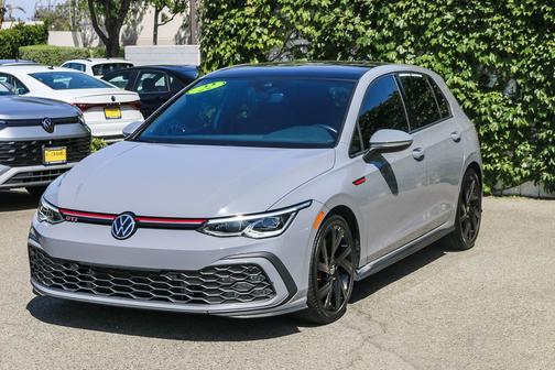 Moonstone 2022 Volkswagen Golf GTI 2.0T SE