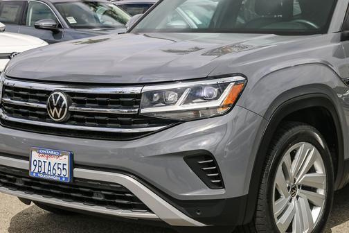 Gray 2022 Volkswagen Atlas Cross Sport 3.6L V6 SE w/Technology