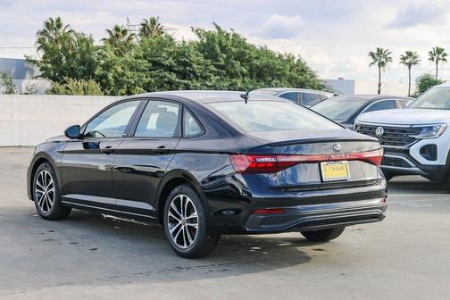 Deep Black 2026 Volkswagen Jetta 1.5T Sport