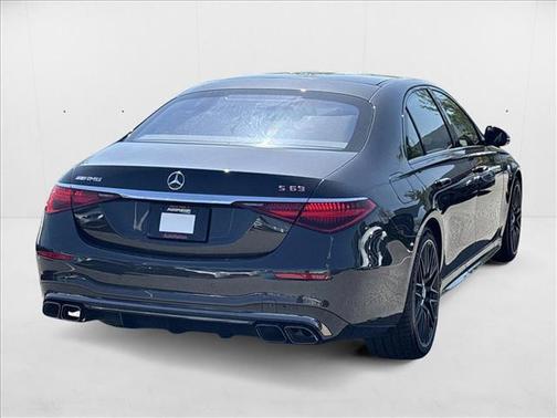 Graphite Grey Metallic 2025 Mercedes-Benz AMG S 63 E 4MATIC