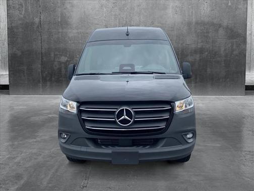 2025 Mercedes-Benz Sprinter 2500 High Roof