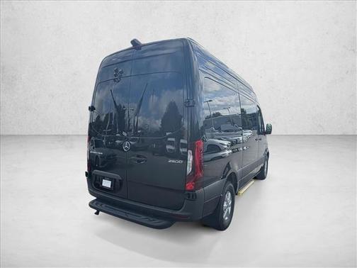 2025 Mercedes-Benz Sprinter 2500 Standard Roof