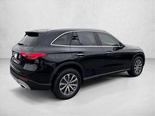 2026 Mercedes-Benz GLC 300 Base