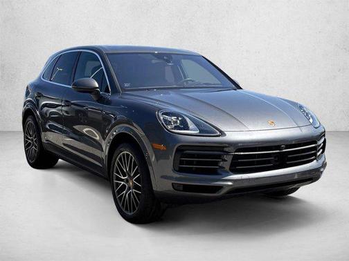 Quartzite Grey Metallic 2022 Porsche Cayenne Cayenne