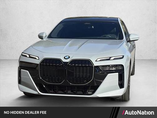 Brooklyn Grey Metallic 2025 BMW 740 740i