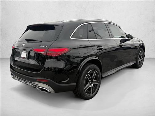 2026 Mercedes-Benz GLC 300 4MATIC