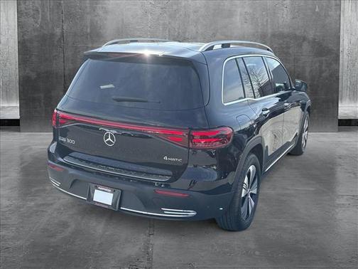 2025 Mercedes-Benz EQB 300 4MATIC