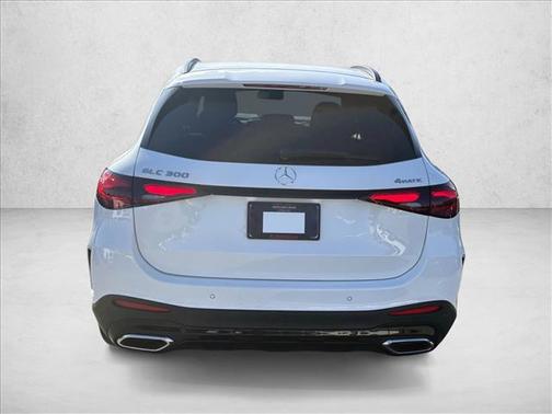 2026 Mercedes-Benz GLC 300 4MATIC