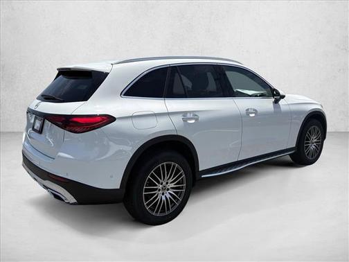 2025 Mercedes-Benz GLC 300 Base