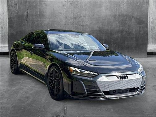 2022 Audi e-tron GT Premium Plus