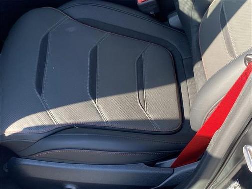 2024 Mercedes-Benz AMG C 63 S E Performance