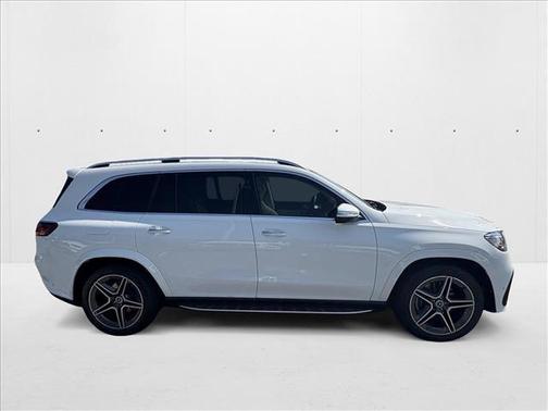 2026 Mercedes-Benz GLS 450 4MATIC