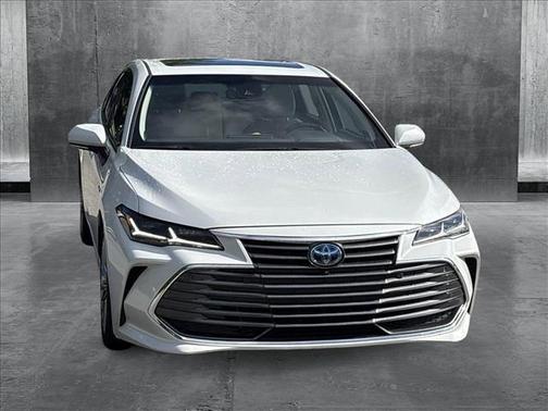 2019 Toyota Avalon Hybrid Limited