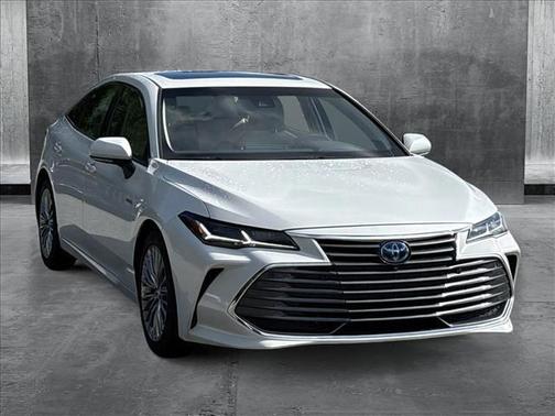 2019 Toyota Avalon Hybrid Limited