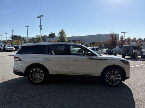 2025 Lincoln Aviator Premiere