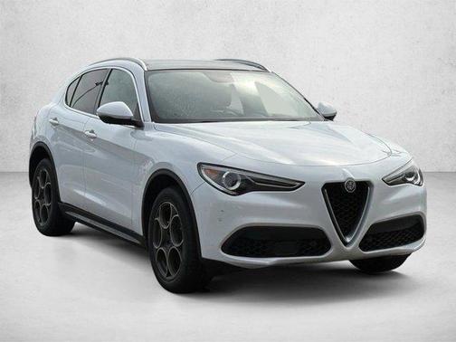 Alfa White 2018 Alfa Romeo Stelvio Ti