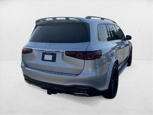 2026 Mercedes-Benz GLS 580 4MATIC